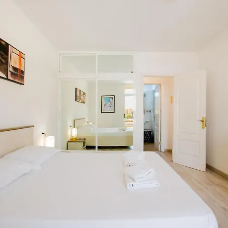 539 Marina Palace Swimming Pool Apartment *