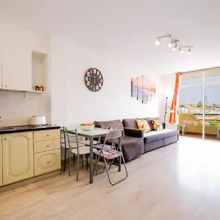 539 Marina Palace Swimming Pool Callao Salvaje