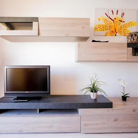 539 Marina Palace Swimming Pool