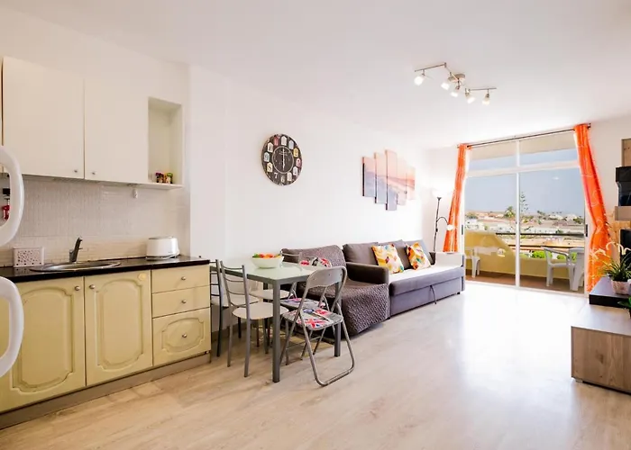 539 Marina Palace Swimming Pool Callao Salvaje