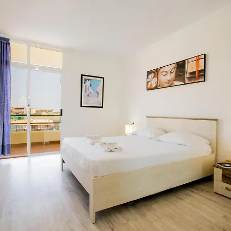 539 Marina Palace Swimming Pool * 칼라오살바헤